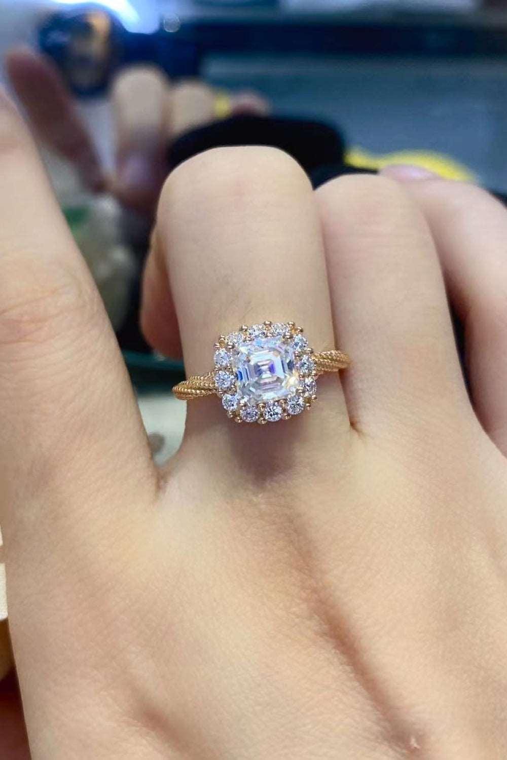 1 Carat Moissanite Twisted Ring Carauana Store