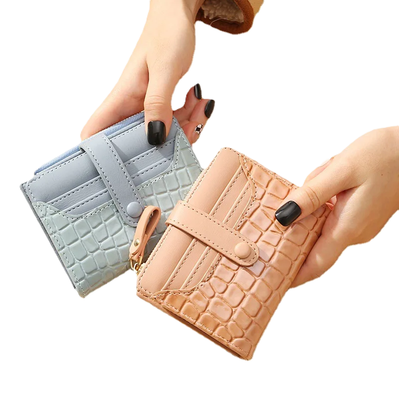 Sequined Mini Wallet for Women – Compact & Stylish